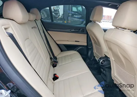 2023 Alfa Romeo Stelvio Ti z USA, uszkodzony, nr VIN ZASPAKBN9P7D64216